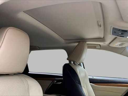 Used 2019 Lexus RX 350L FWD image 14