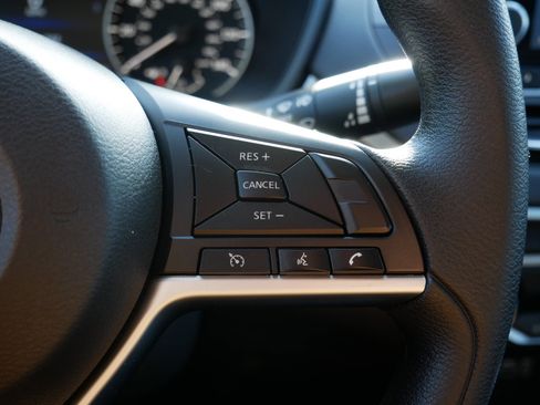 Used 2022 Nissan Altima 2.5 SV image 34