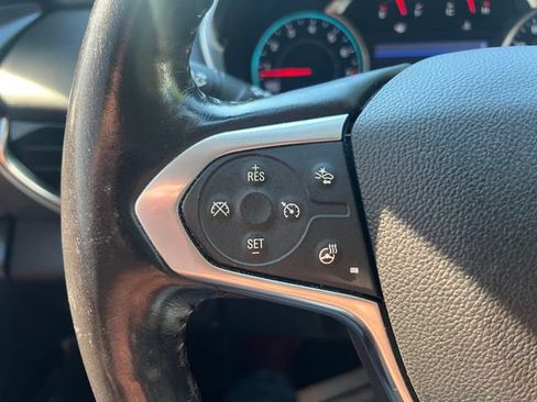 Used 2021 Chevrolet Traverse LT AWD/4WD image 24