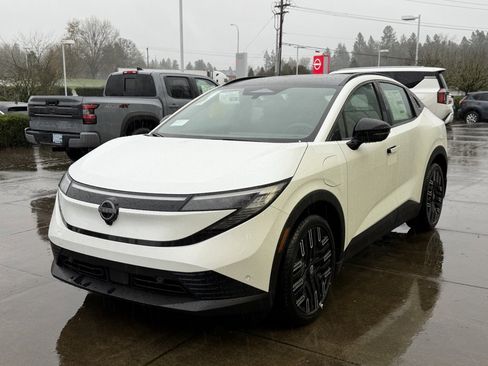 New 2026 Nissan Leaf Platinum+ image 4