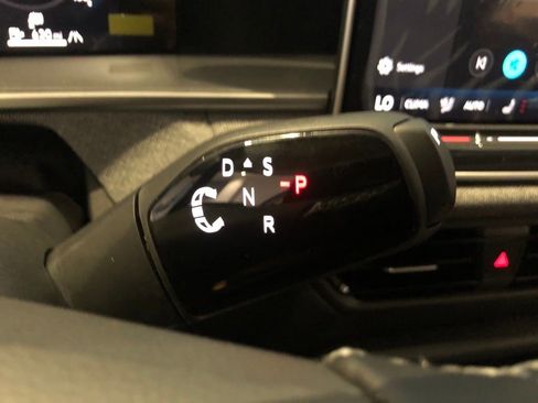 New 2025 Volkswagen Tiguan S image 20