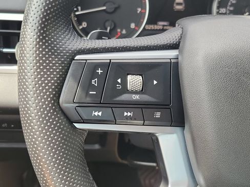 Used 2025 Mitsubishi Outlander SE AWD/4WD image 12