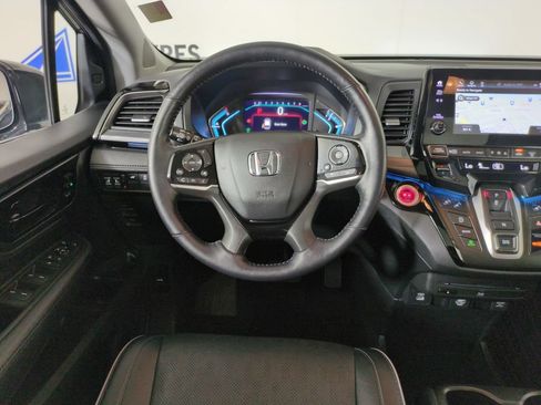 Certified 2024 Honda Odyssey Elite image 17