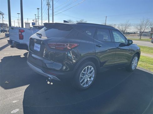 New 2025 Chevrolet Blazer LT w/ Convenience Package image 8