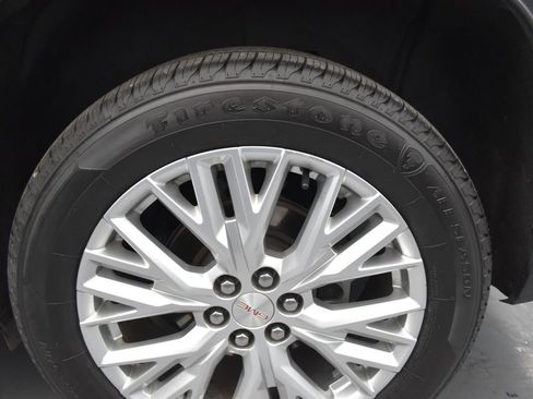 Used 2024 GMC Acadia Elevation AWD/4WD image 13