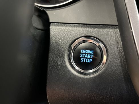 Used 2023 Toyota Camry XSE image 31