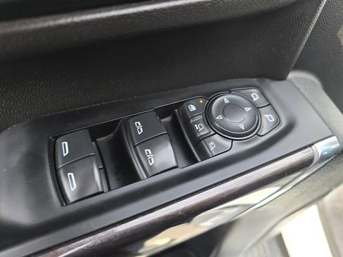 Used 2022 Chevrolet Silverado 3500 LTZ AWD/4WD image 28