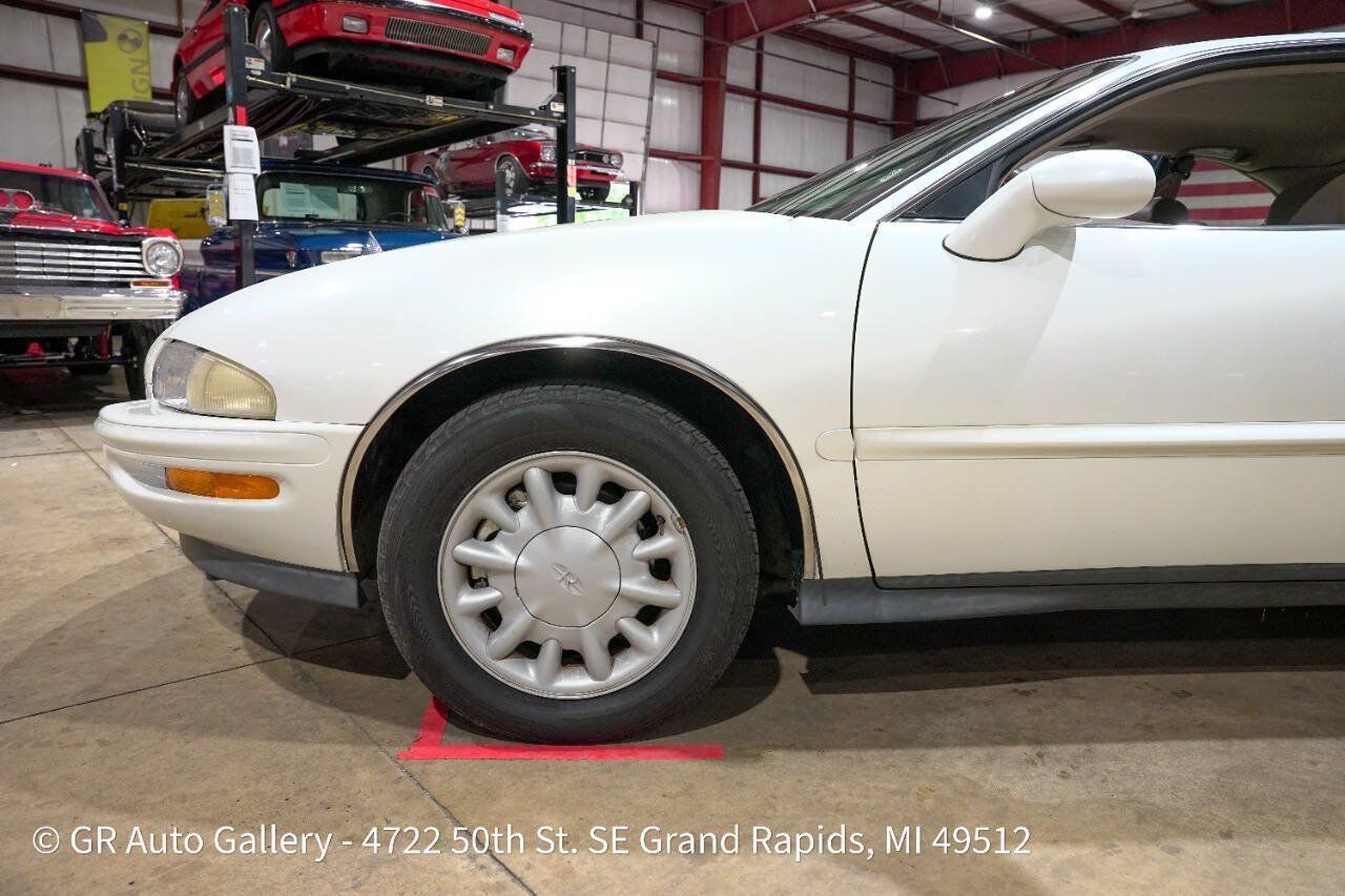 Used 1998 Buick Riviera Supercharged Coupe FWD image 3
