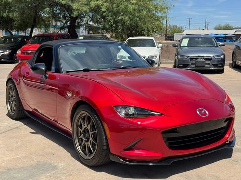 Used 2016 MAZDA MX-5 Miata Club RWD image 37