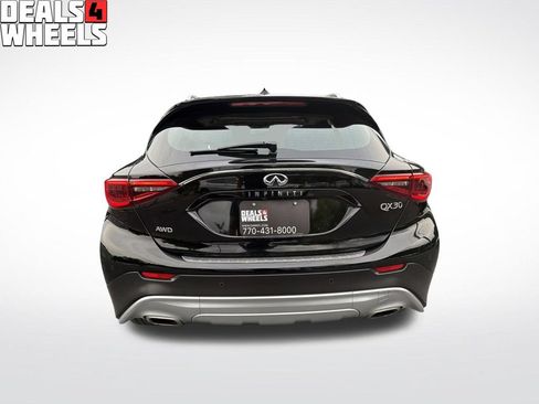 Used 2018 INFINITI QX30 Premium w/ Navigation Package AWD/4WD image 4