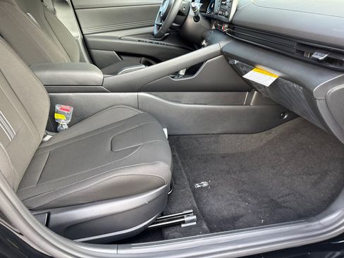 New 2026 Hyundai Elantra Sport image 13