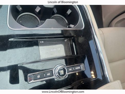 Used 2018 Lincoln Navigator Reserve w/ Technology Package image 18