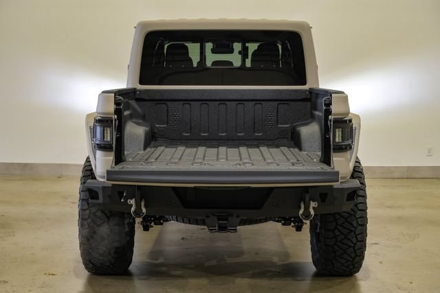 Used 2025 Jeep Gladiator Rubicon w/ Safety Group AWD/4WD image 36