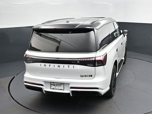New 2026 INFINITI QX80 4WD image 37