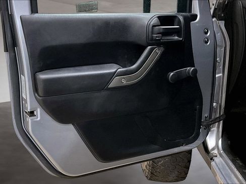 Used 2015 Jeep Wrangler Unlimited Sport AWD/4WD image 21