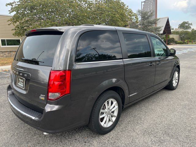 Used 2018 Dodge Grand Caravan SXT FWD image 4