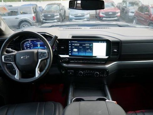 Used 2025 Chevrolet Silverado 2500 LT w/ Trail Boss Package image 6