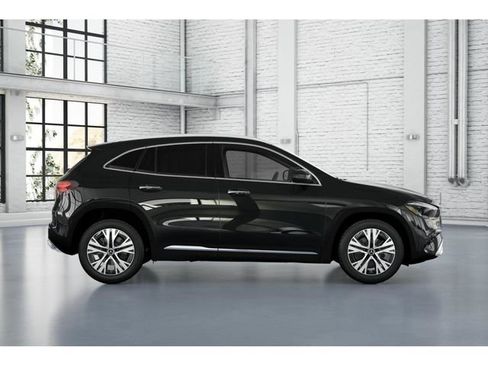Certified 2026 Mercedes-Benz GLA 250 4MATIC image 16