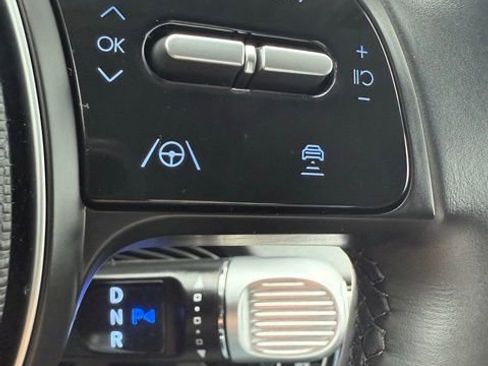 Used 2024 Hyundai Ioniq 5 SE image 17