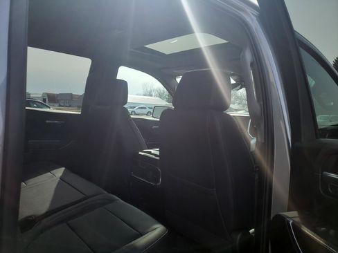 Used 2021 Chevrolet Silverado 1500 LTZ w/ LTZ Premium Package image 11