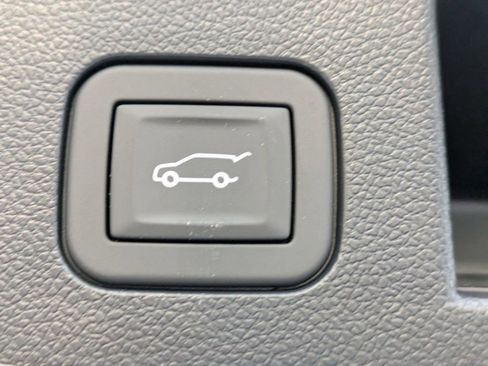 New 2026 Chevrolet Equinox LT w/ Convenience Package II FWD image 15