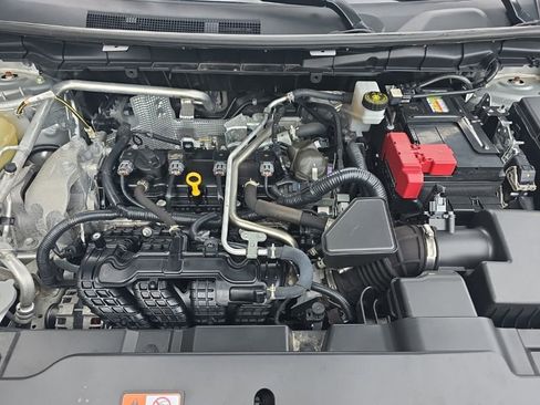 Used 2024 Mitsubishi Outlander SE image 34