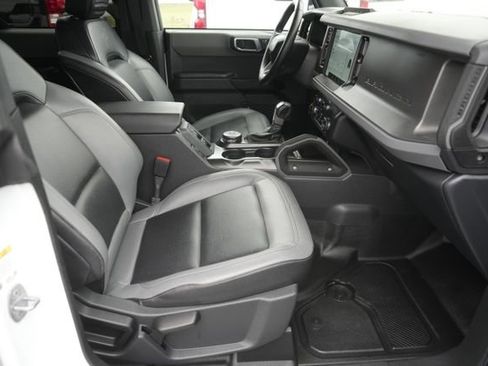 Used 2024 Ford Bronco Big Bend image 18