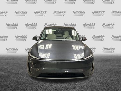 Used 2026 Tesla Model Y AWD image 3