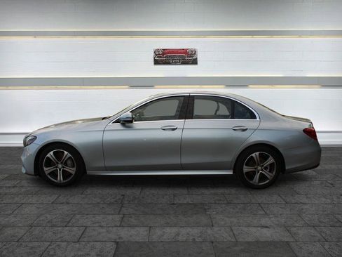 Used 2017 Mercedes-Benz E 300 image 4
