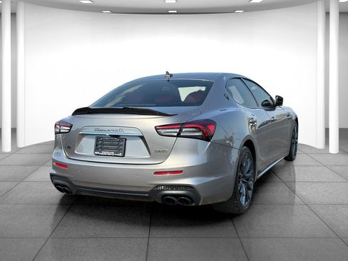 Used 2022 Maserati Ghibli Modena Q4 AWD/4WD image 7