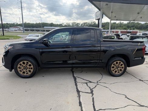 Used 2022 Honda Ridgeline Black Edition image 4