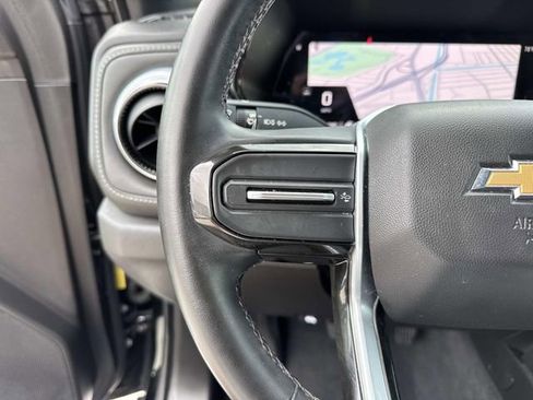 Used 2024 Chevrolet Colorado LT AWD/4WD image 22