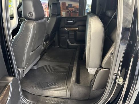 Used 2020 Chevrolet Silverado 1500 LT Trail Boss AWD/4WD image 9