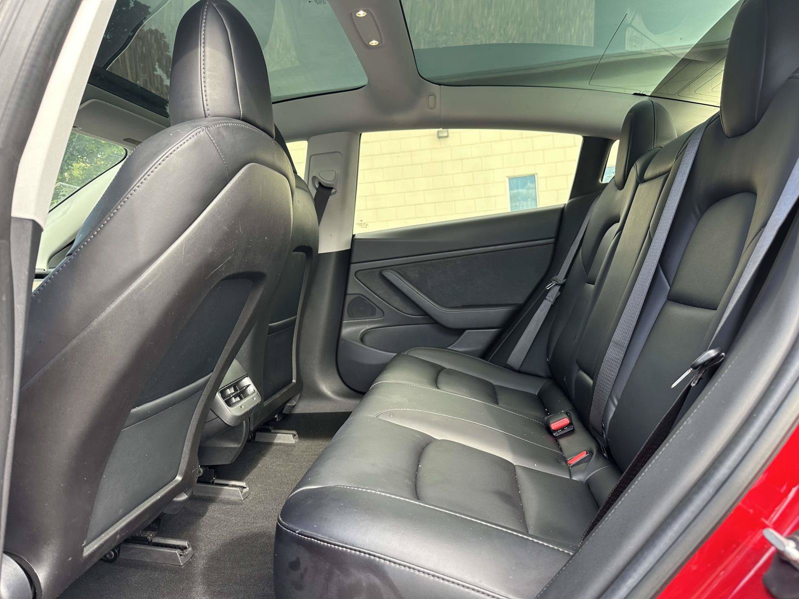 Used 2018 Tesla Model 3 Performance AWD/4WD image 18