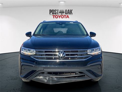 Used 2024 Volkswagen Tiguan S image 2