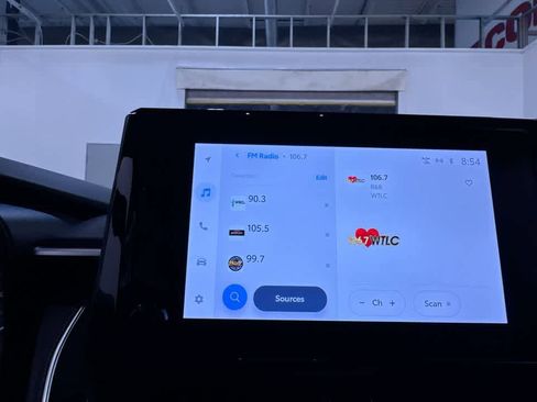 Used 2023 Toyota Corolla LE image 24