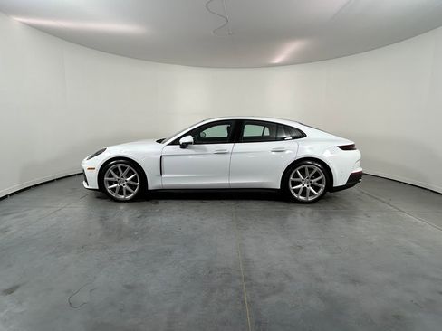 Certified 2024 Porsche Panamera 4 AWD/4WD image 2