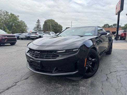 Used 2021 Chevrolet Camaro LT RWD image 2