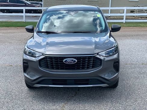 Certified 2025 Ford Escape Active FWD image 2