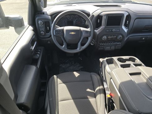 New 2026 Chevrolet Silverado 2500 Custom w/ Custom Value Package AWD/4WD image 15