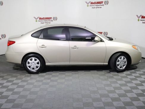 Used 2010 Hyundai Elantra GLS w/ Sunroof Pkg 3 FWD image 3