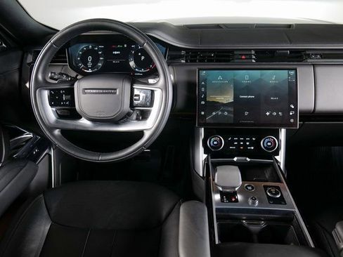 Used 2023 Land Rover Range Rover Long Wheelbase SE image 11