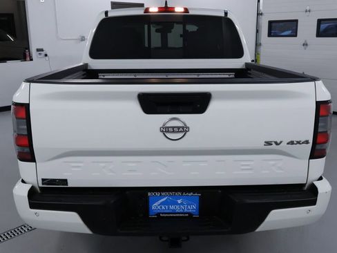 Used 2024 Nissan Frontier SV w/ SV Convenience Package image 6