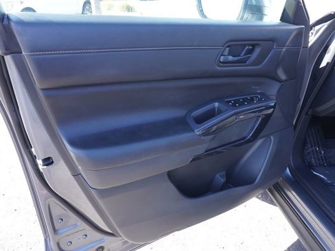 Certified 2025 Nissan Pathfinder SV AWD/4WD image 15