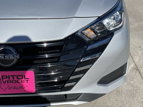 Used 2024 Nissan Versa SV image 7