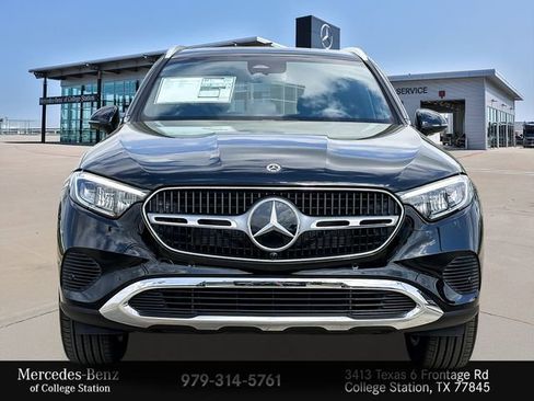 Certified 2025 Mercedes-Benz GLC 300 image 3