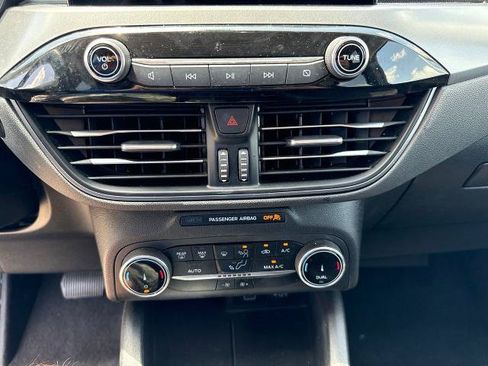 Certified 2024 Ford Escape Active FWD image 24