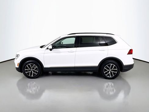 Used 2021 Volkswagen Tiguan SE w/ Panoramic Sunroof Package AWD/4WD image 2