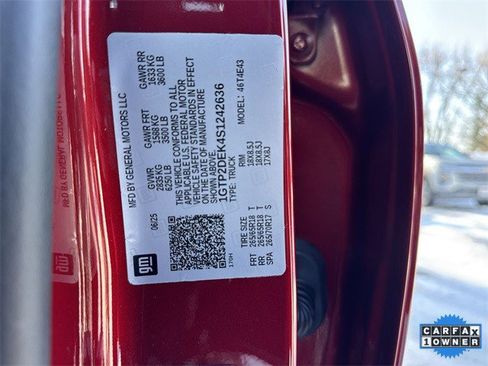 Used 2025 GMC Canyon AT4 image 42