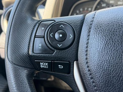 Used 2014 Toyota RAV4 LE AWD/4WD image 31